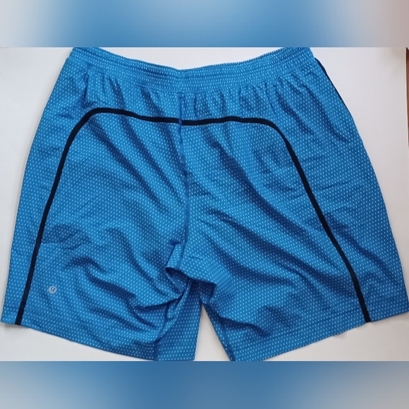 Men's Lululemon Pace Breaker Lined Shorts - Picture 2 of 7
